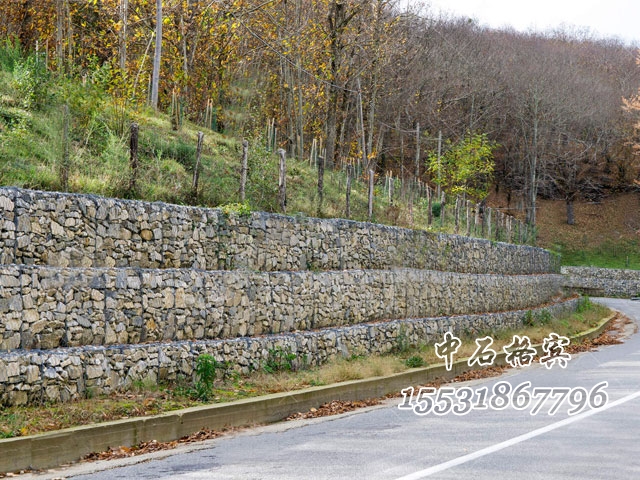 格賓網公路擋墻